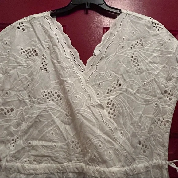 Cabi Eyelet Cover-Up Size M - Picture 5 of 7